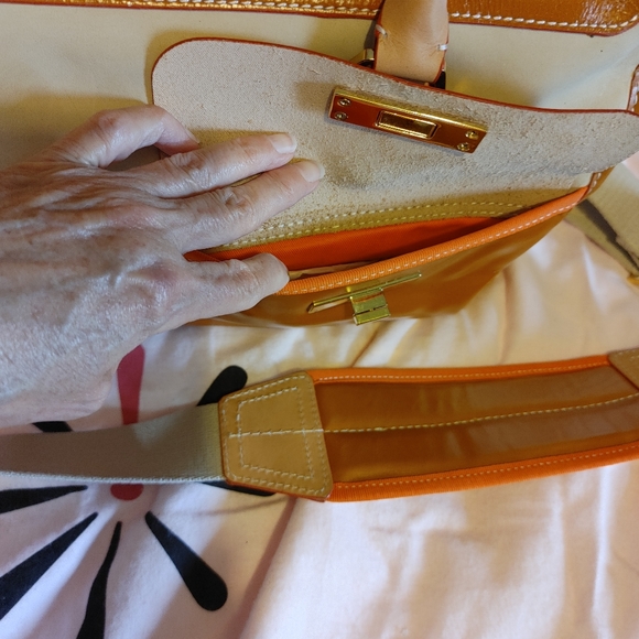 ISSACMIZRAHILIVE - Picture 8 of 8